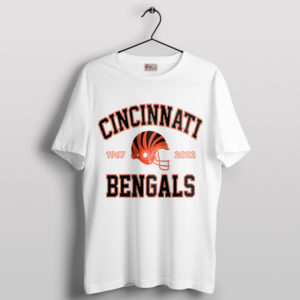 Vintage Football Bengals Helmet Graphic White T-Shirt