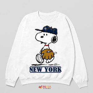 Big Apple Peanuts Yankees Snoopy Sweatshirt